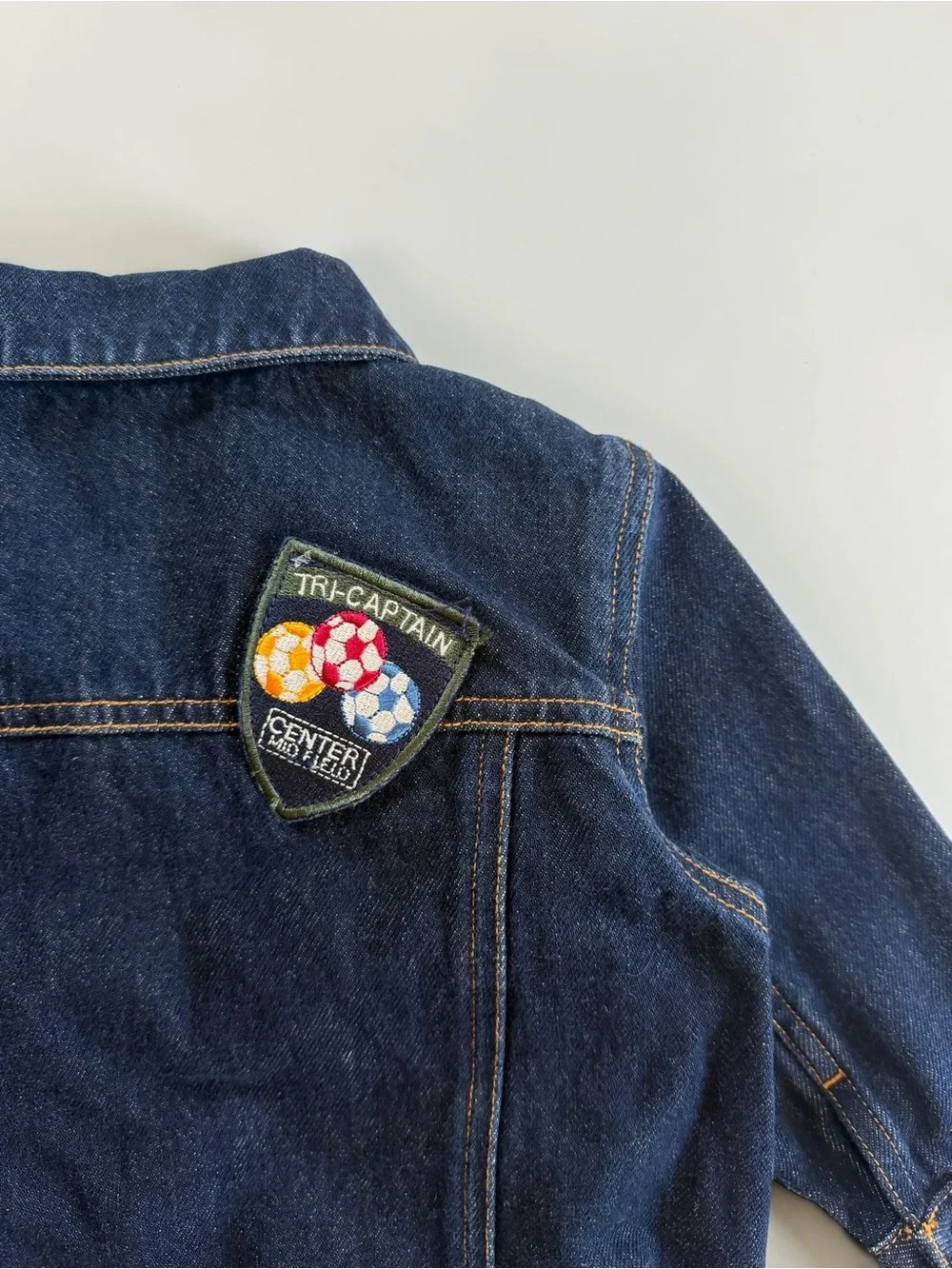 VINTAGE GAP EUC Dark Wash Denim Sports Soccer Football Patch Denim Jacket